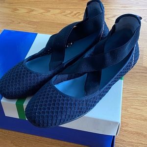 Tory Burch Sport NIB Navy Mesh Ballet Flats (8)